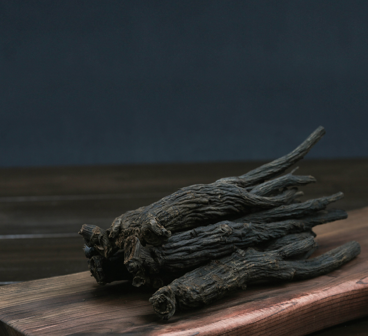 Tìm hiểu về Hắc sâm